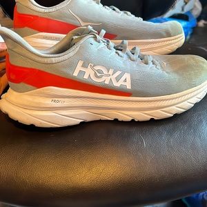 Hoka Mach 4 Light Blue/Red Size 12